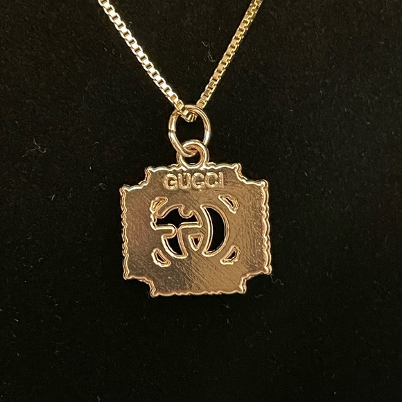 ⚡️Flash Sale ⚡️Gucci Pendant on Premium Italian 14K Gold Plated Chain - Picture 4 of 4
